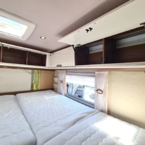 Niesman Arto 77e Used Motorhome 9389 - Bedroom Overhead Storage Left