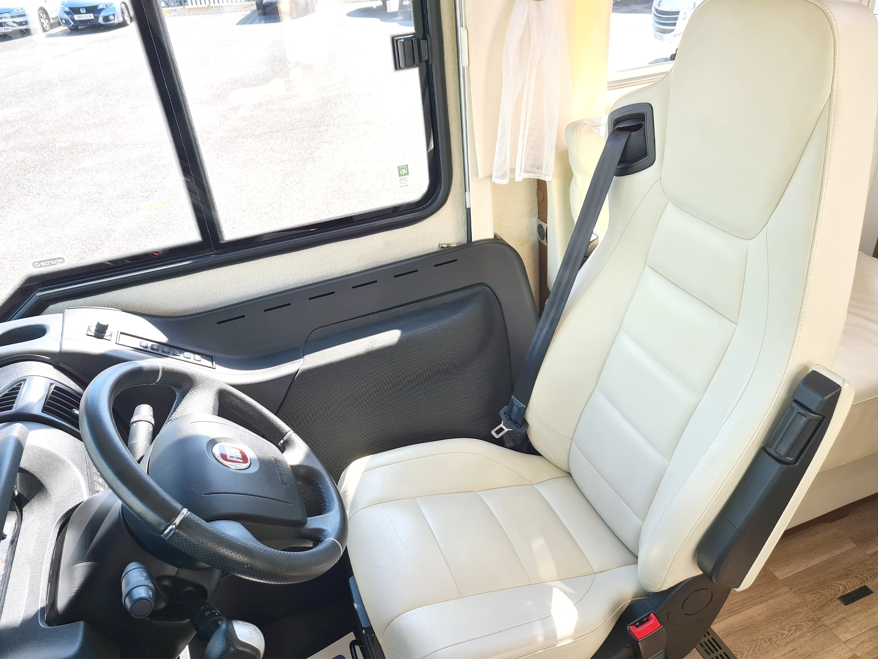 Niesman Arto 77e Used Motorhome 9389 - Cab Seat
