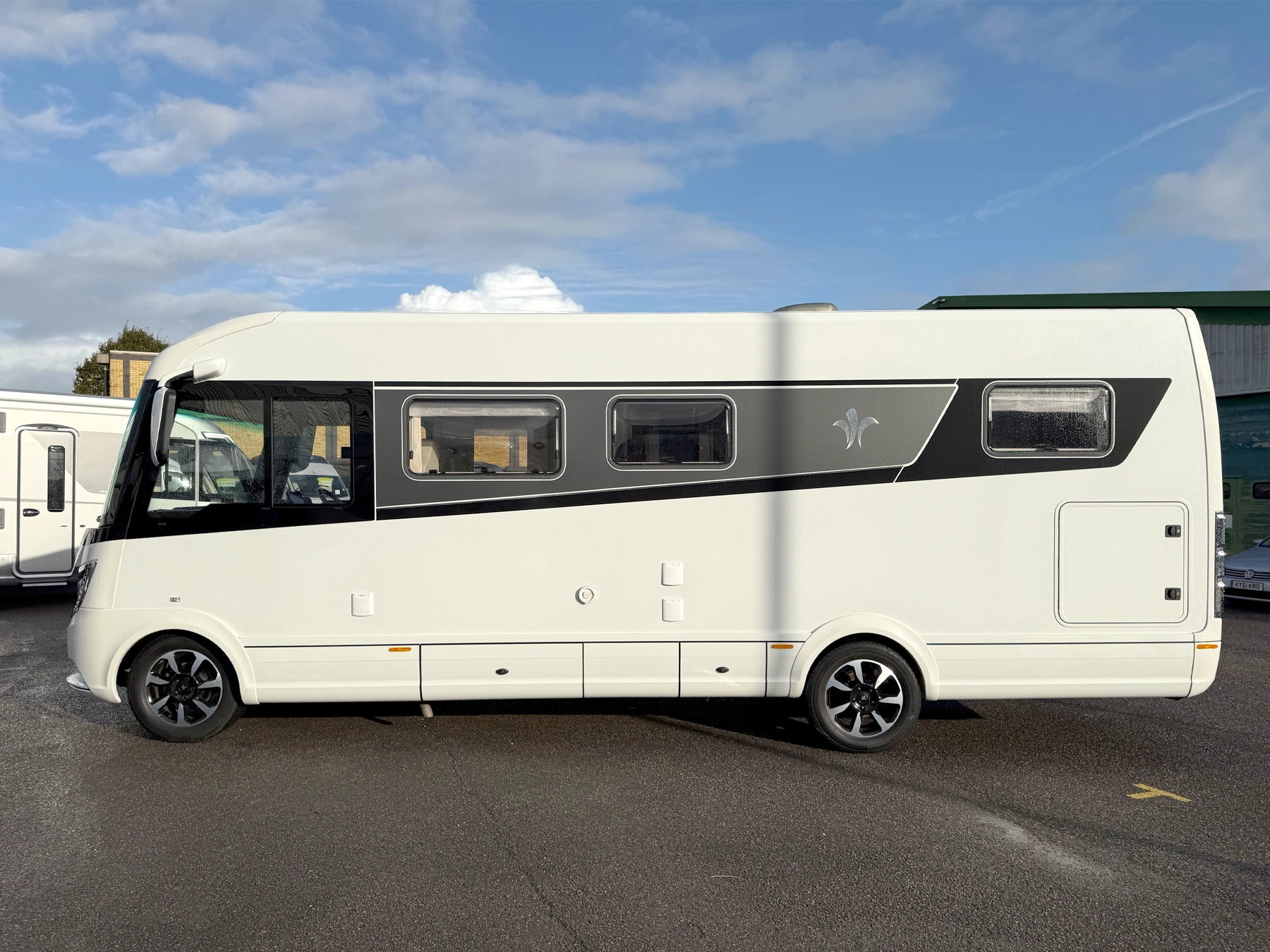 Niesman Arto 77e Used Motorhome 9389 - Exterior Left