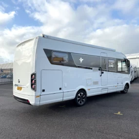 Niesman Arto 77e Used Motorhome 9389 - Exterior Rear Right