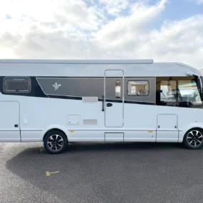 Niesman Arto 77e Used Motorhome 9389 - Exterior Right