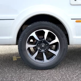 Niesman Arto 77e Used Motorhome 9389 - Exterior Wheel