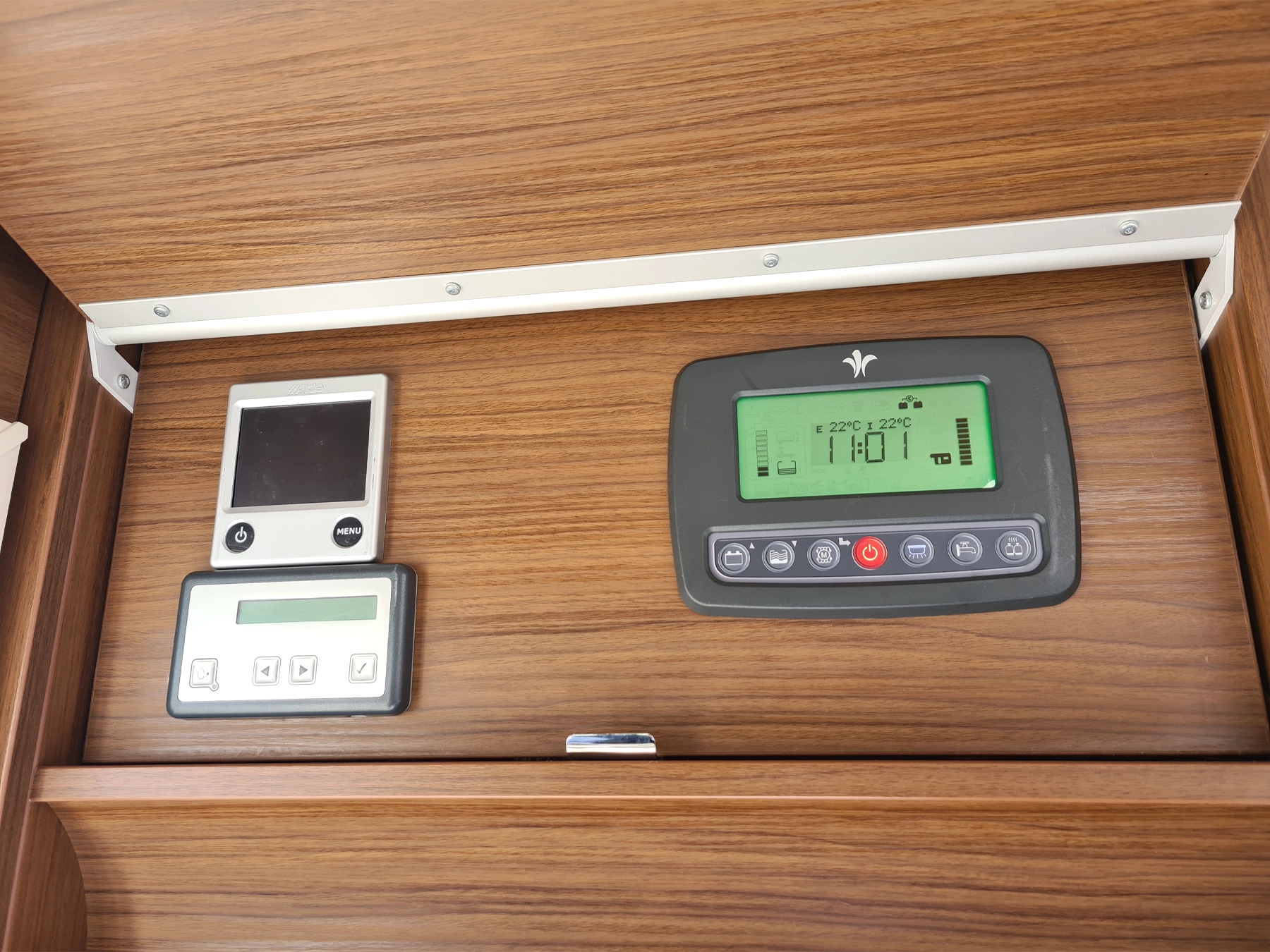 Niesman Arto 77e Used Motorhome 9389 - Interior Control Panel