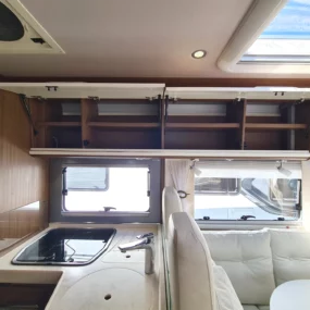 Niesman Arto 77e Used Motorhome 9389 - Kitchen Storage