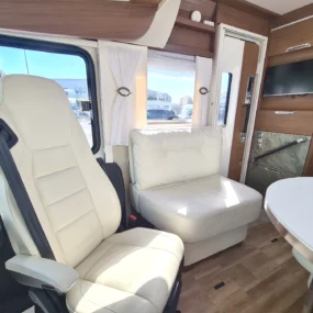 Niesman Arto 77e Used Motorhome 9389 - Lounge Side Bench