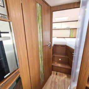 Niesman Arto 77e Used Motorhome 9389 - Washroom Door