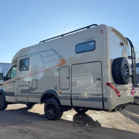 Hymer ML-T 580 Crosstrail 4x4 Exterior Right Side