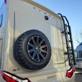 Hymer ML-T 580 Crosstrail 4x4 Exterior Spare Tyre & Ladder