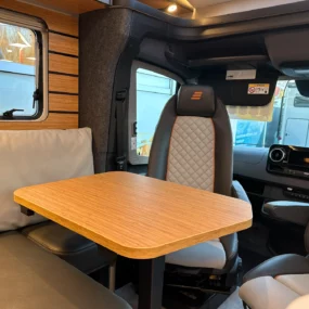 Hymer ML-T 580 Crosstrail 4x4 Lounge Table