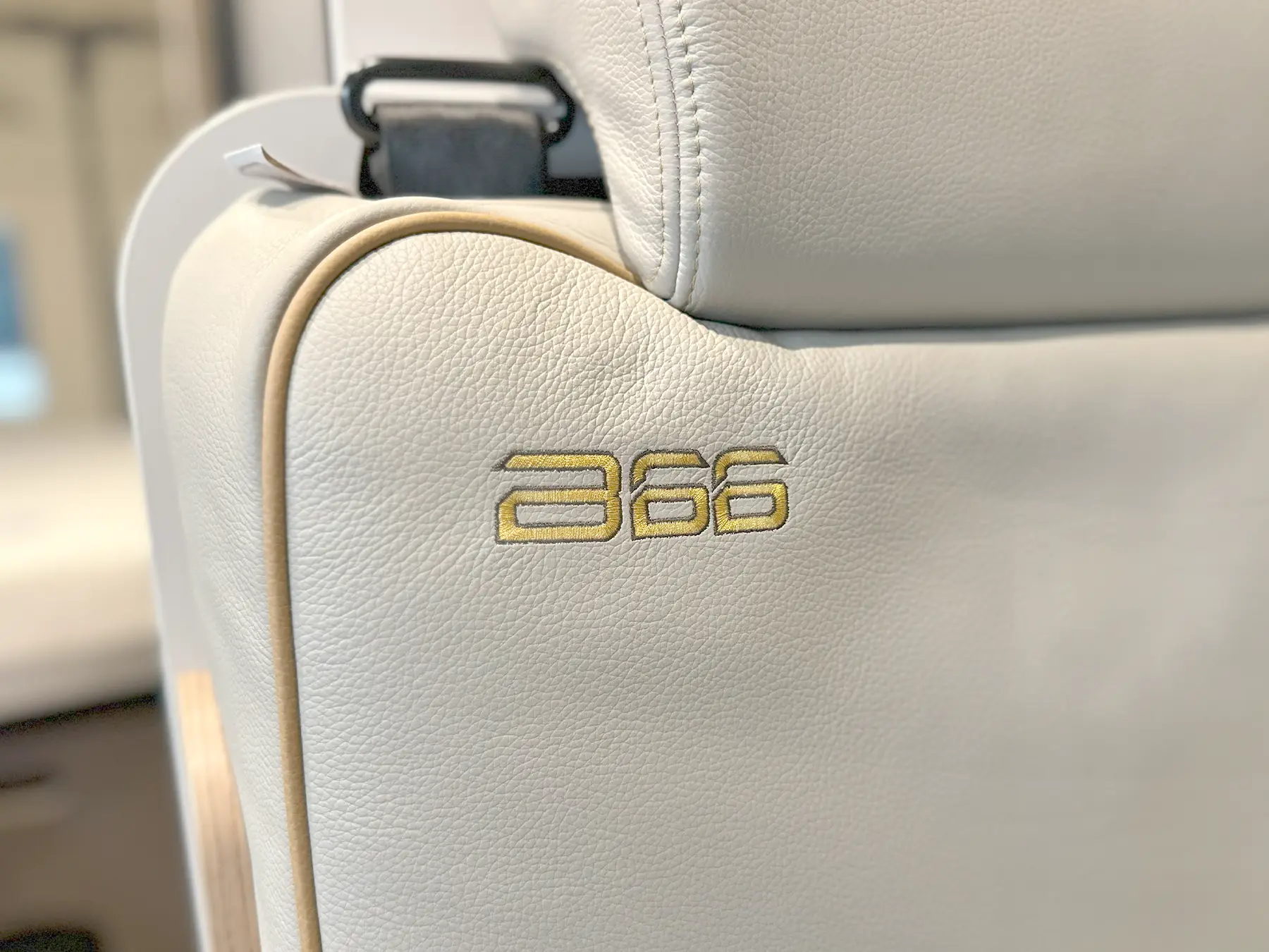 Burstner B66 600 C Pop-Top B66 Detailing