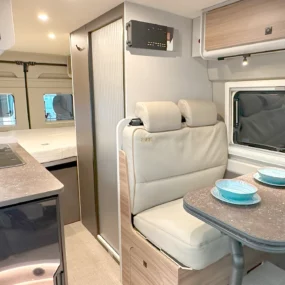 Burstner B66 600 C Pop-Top B66 Interior