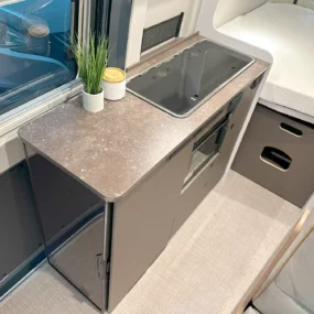 Burstner B66 600 C Pop-Top B66 Kitchen