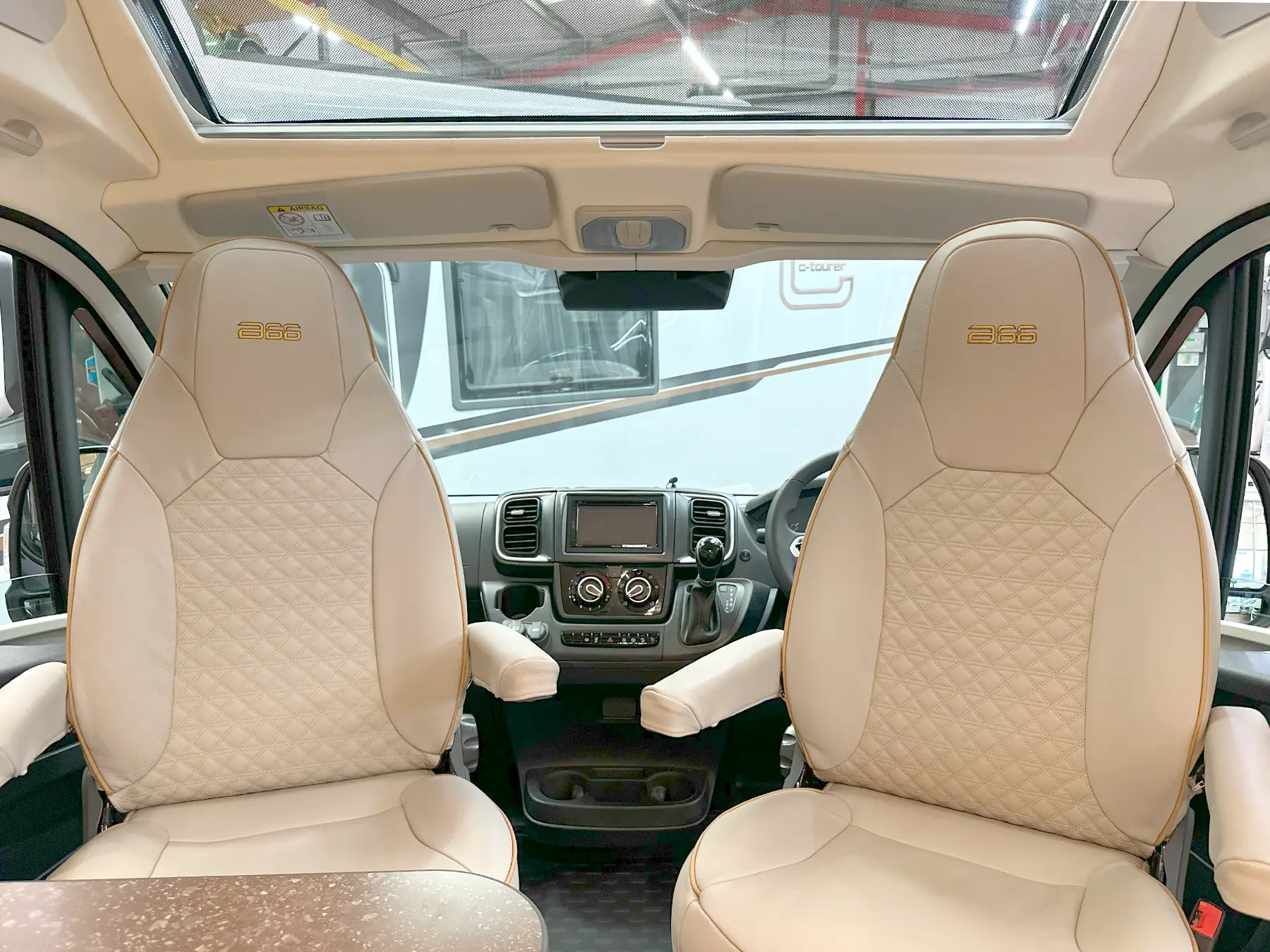 B66 600 C Pop-Top B66 Swivel Cab Seats