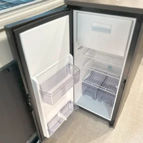 B66 600 C Pop-Top B66 Thetford Fridge Freezer
