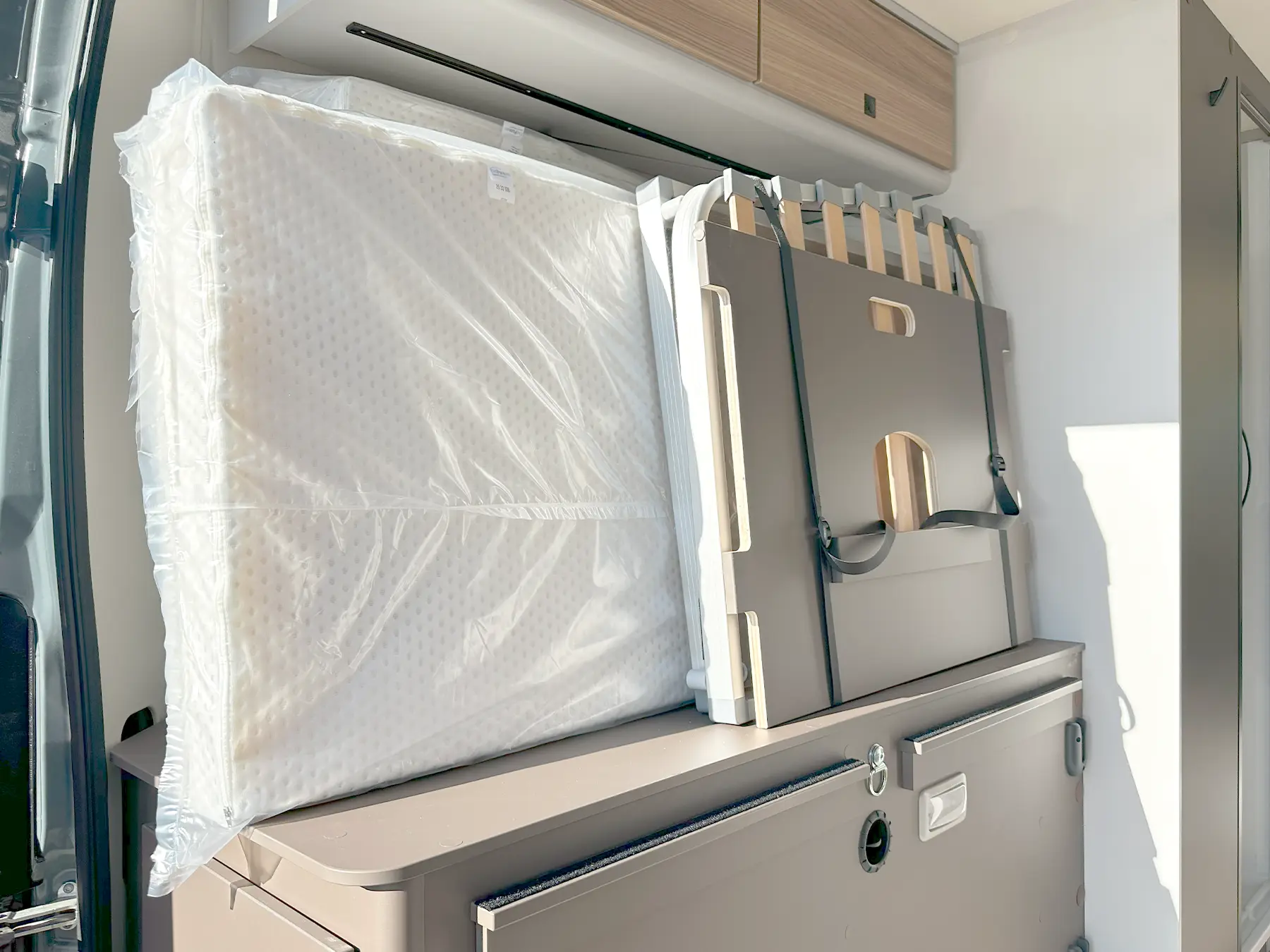 Burstner B66 600 C Pop-Top Bed Folded Away