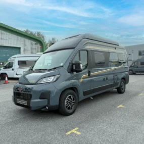 Burstner B66 600 C Pop-Top Exterior Front Left