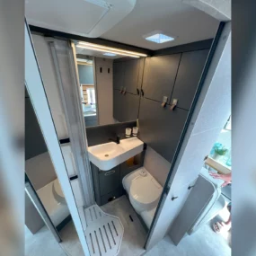 Hymer ML-T Crosstrail Motorhome FO100120 - Washroom Toilet