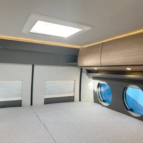Malibu Diversity 640 LE K GT Rear Overhead Storage