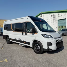 Malibu Diversity 640 LE K GT Skyview Exterior Main Image