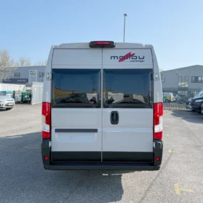 Malibu Diversity 640 LE K GT Skyview Exterior Rear