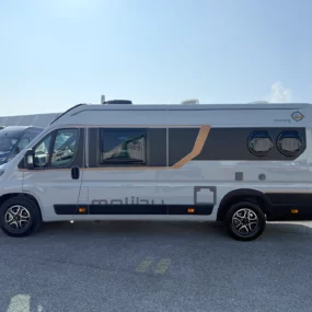 Malibu Diversity 640 LE K GT Skyview Exterior Right Side