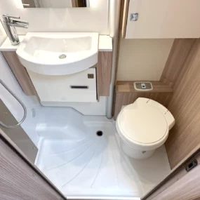Burstner Lyseo Time T 690 Motorhome 9950 - Washroom