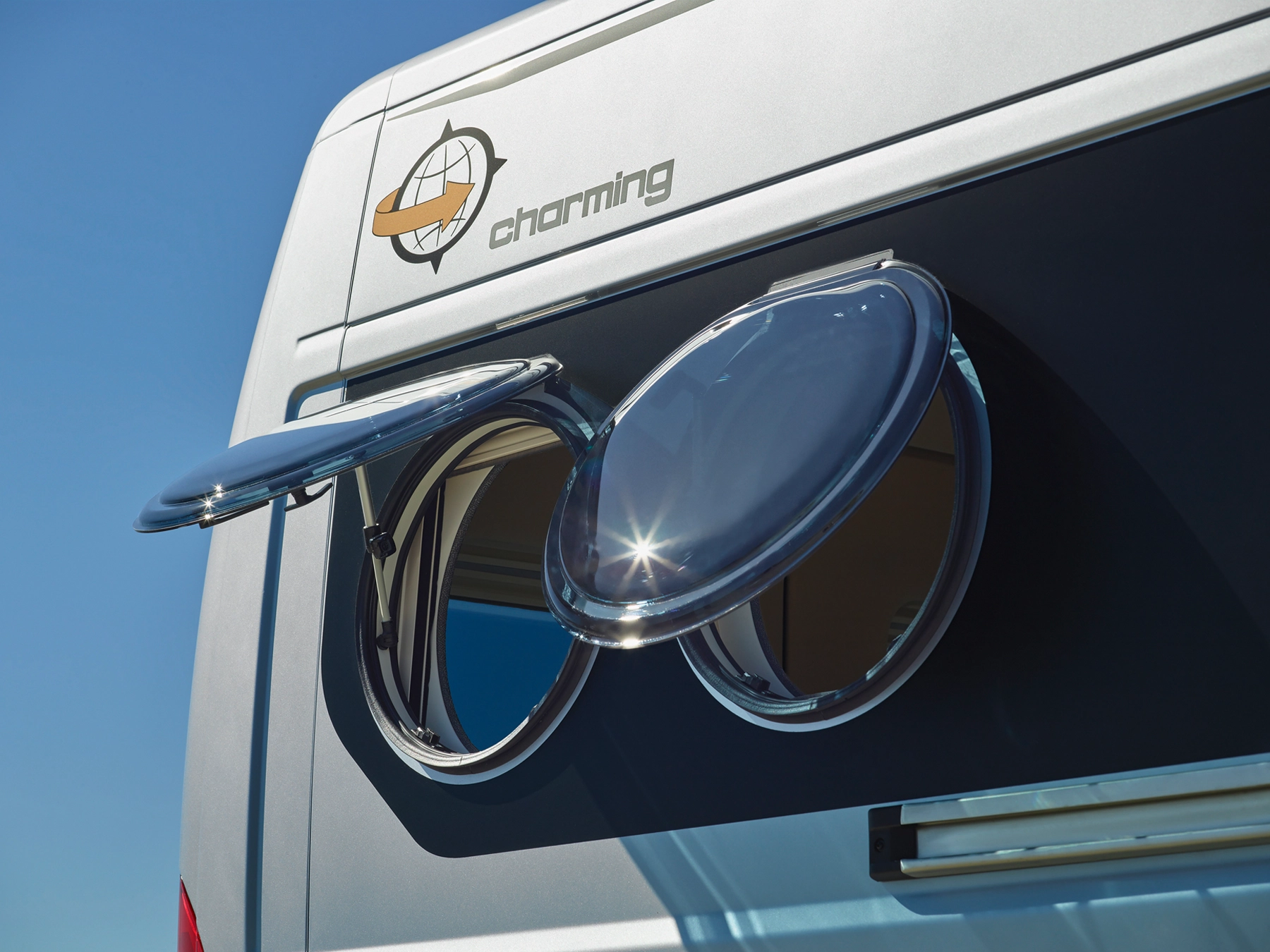 Malibu First Class Two Rooms 640 GT Skyview Charming Campervan - Exterior Porthole Windows Open