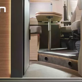 Malibu First Class Two Rooms 640 GT Skyview Charming Campervan - Interior Lounge Floor