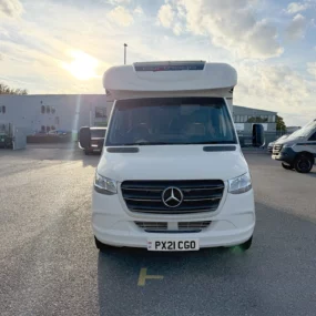 Carthago C-Tourer T 143 LE Exterior Front