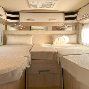Carthago C-Tourer T 143 LE S Twin Single Bed