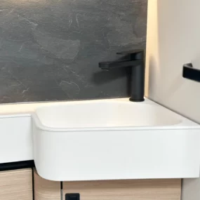 Hymer B-MC T 680 Bathroom Sink