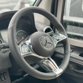 Hymer B-MC T 680 Steering Wheel