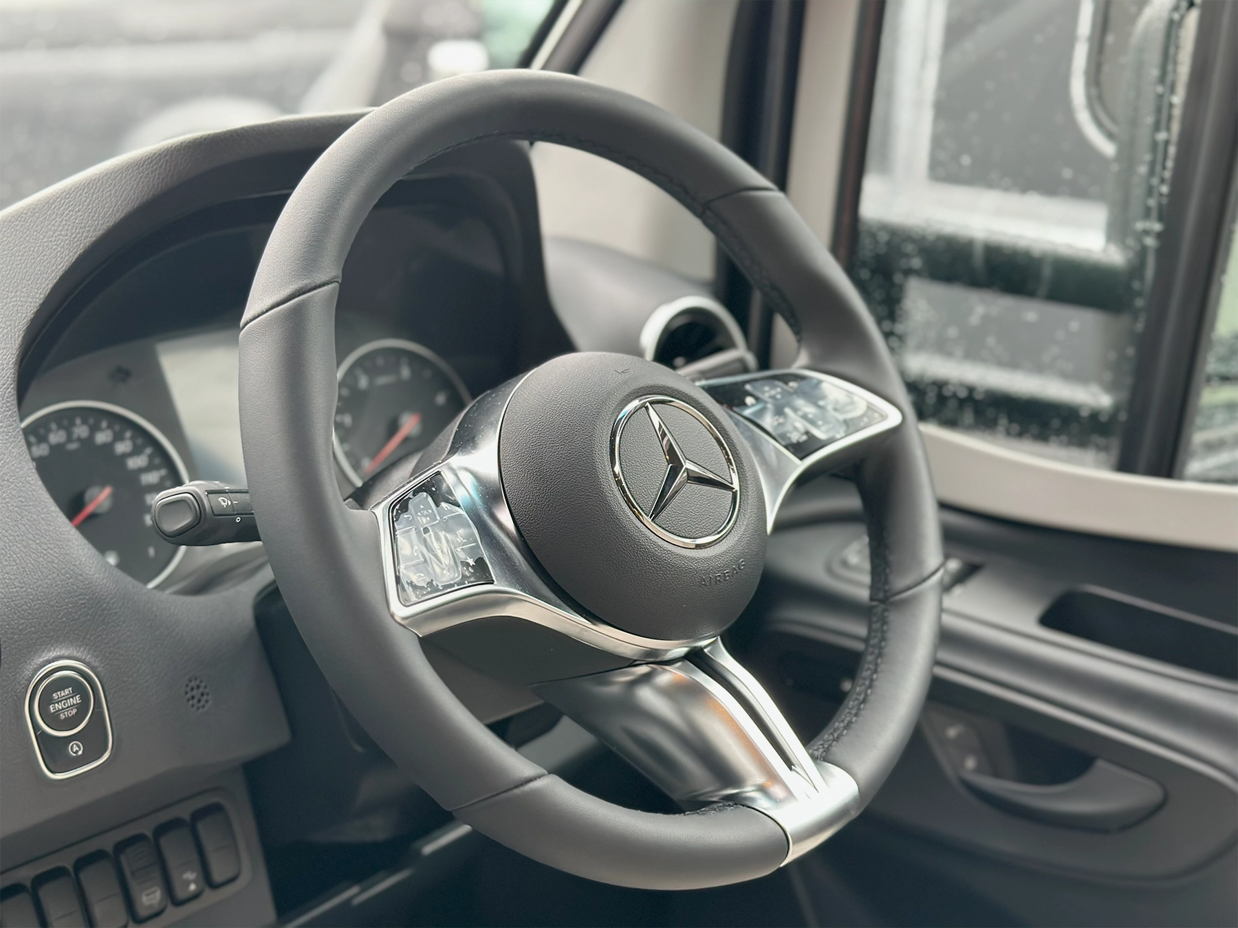 Hymer B-MC T 680 Steering Wheel