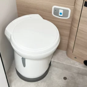 Hymer B-MC T 680 Toilet