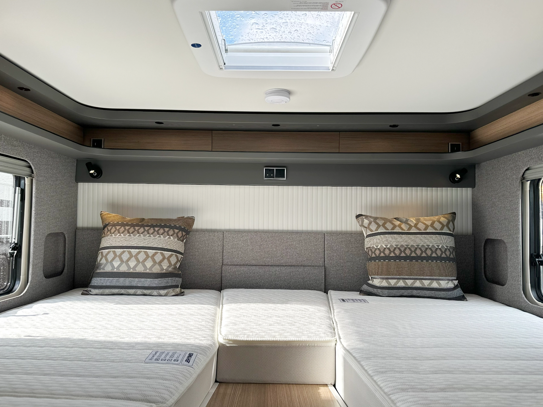 Hymer B-MC T 680 Twin Single Beds