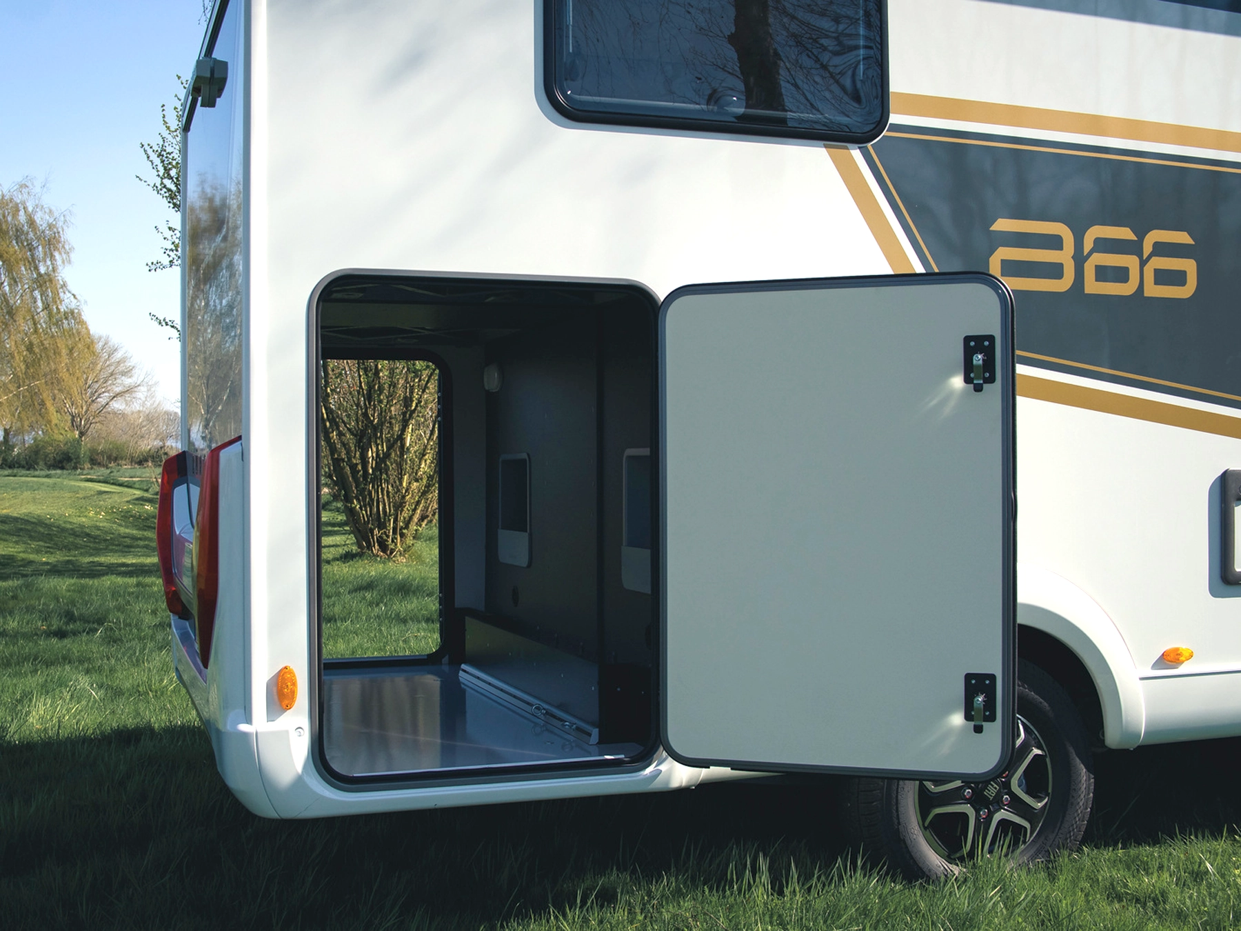 Burstner B66 TD 690 Motorhome FO400690 - Exterior Lifestyle Garage