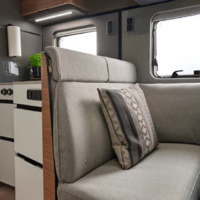 Hymer B-MC T 600 Motorhome FO100150 - Lounge Rear Seats