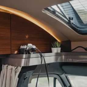 Hymer B-MC T 680 Motorhome - Cab Shelf