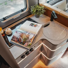 Hymer B-MC T 680 Motorhome - Kitchen Lifestyle