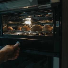 Hymer B-ML T 780 Blackline Motorhome - Kitchen Oven Lifestyle