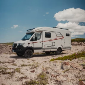 Hymer ML-T Crosstrail Motorhome FO100120 - Exterior Lifestyle Cliff Front Left