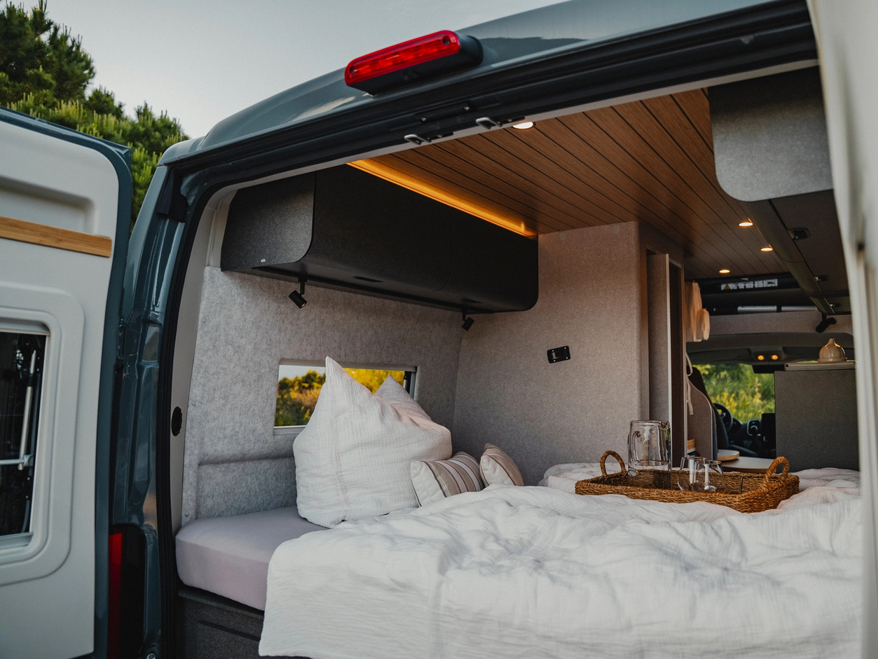 Hymer Redwood Campervan Core - Exterior Explorer Bed