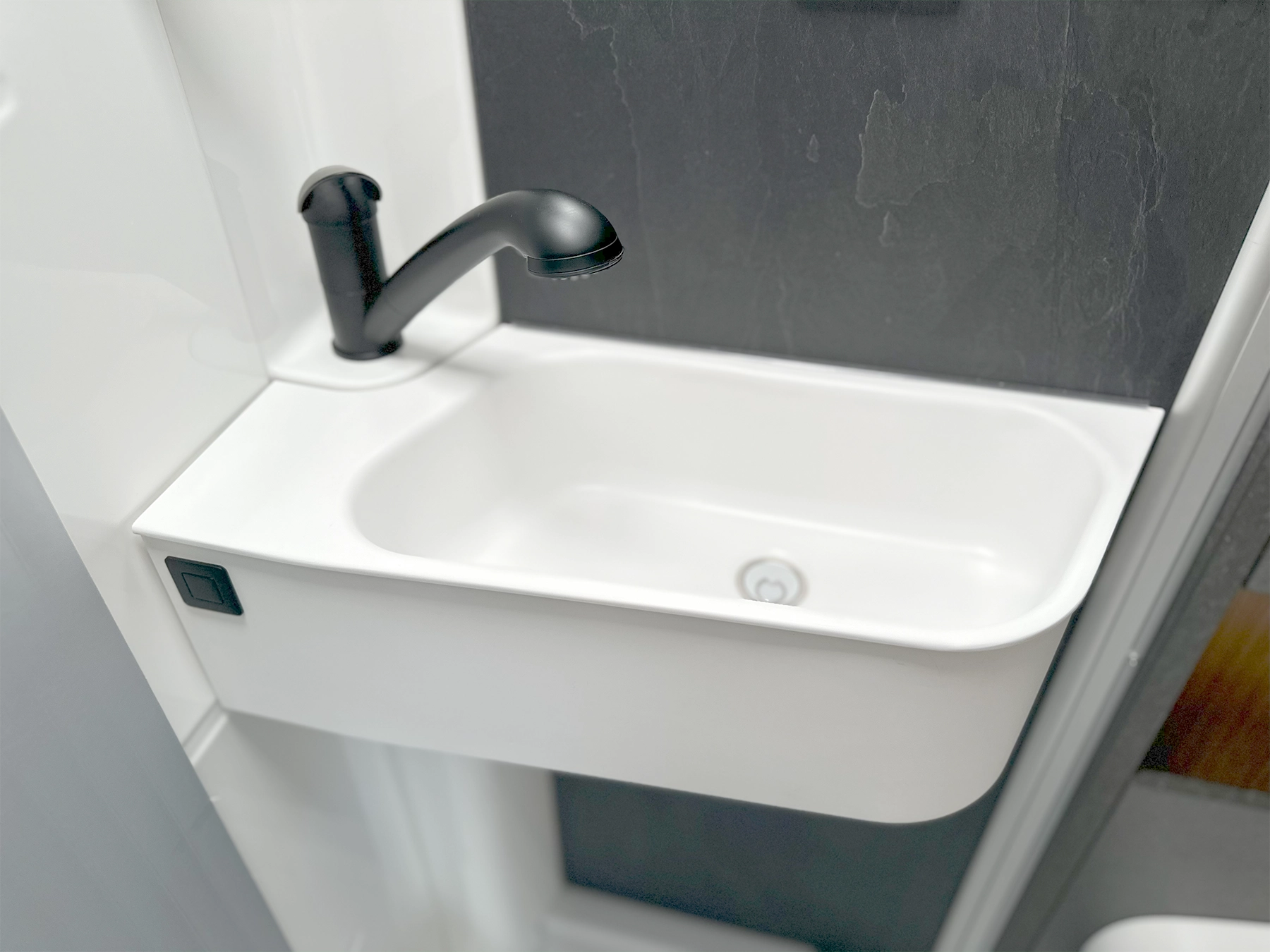 Hymer ML-T 570 Xperience Bathroom Sink