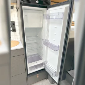 Hymer ML-T 570 Xperience Dometic Fridge