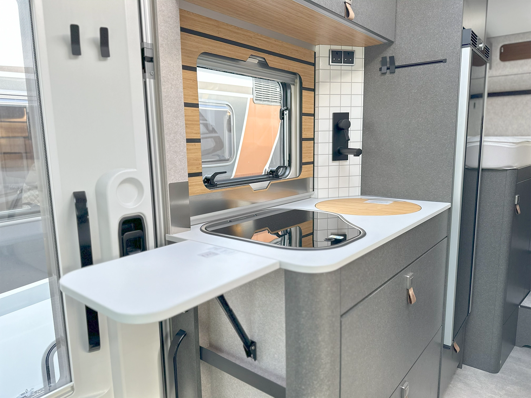 Hymer ML-T 570 Xperience Kitchen Worktop
