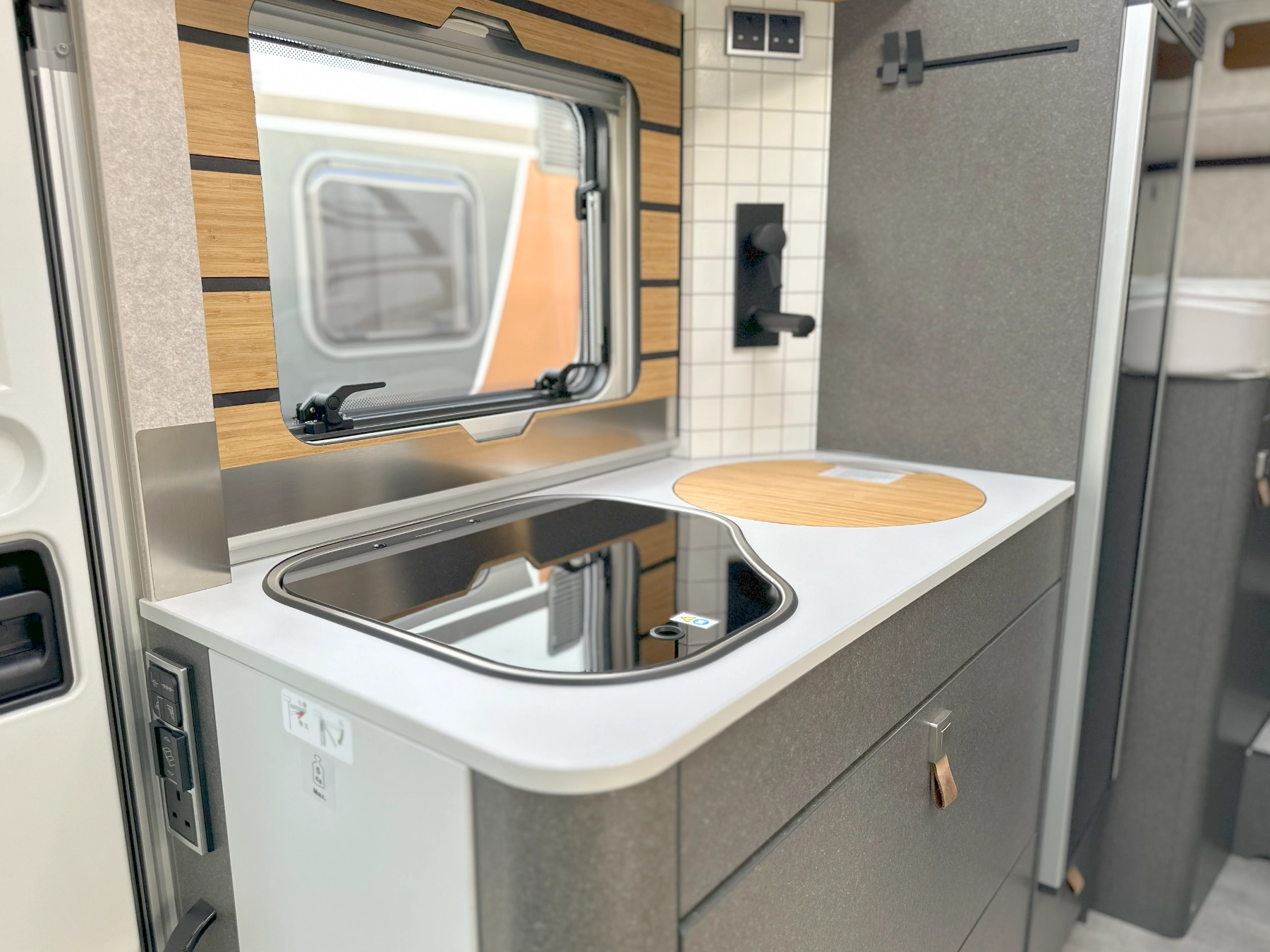 Hymer ML-T 570 Xperience Kitchen Worktop