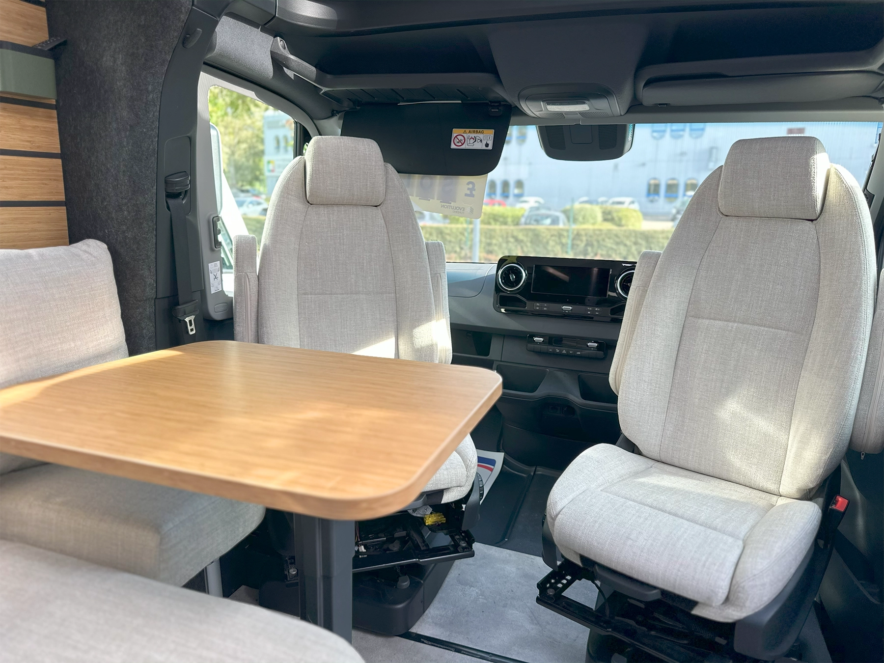 Hymer ML-T 570 Xperience Swivel Cab Seat