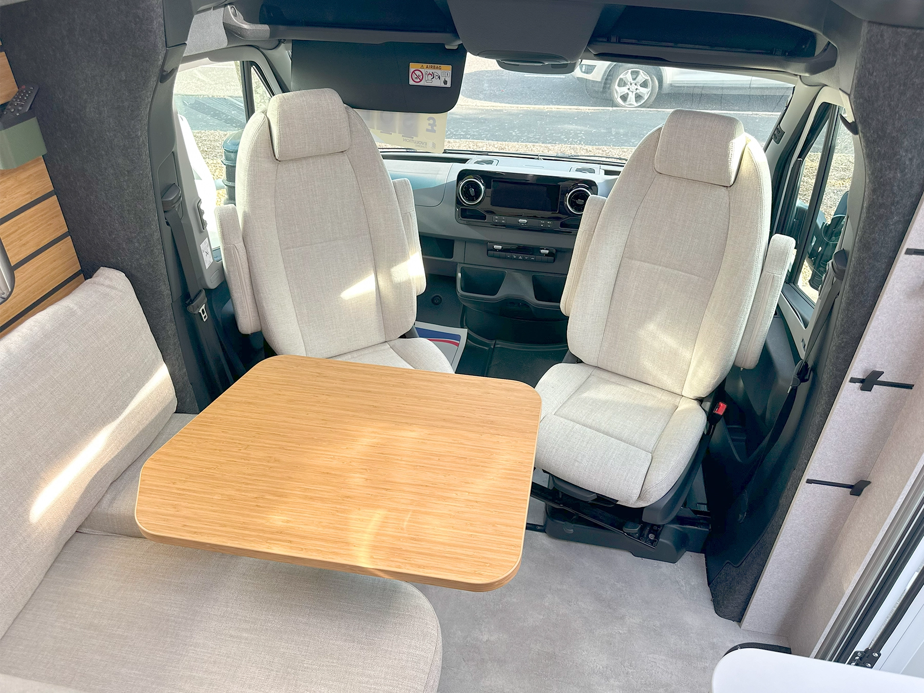 Hymer ML-T 570 Xperience Swivel Lounge