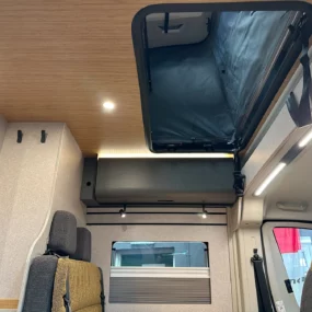 Hymer Redwood Explorer 600 Pop Top Roof