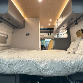 Hymer Redwood Explorer 600 Transverse Rear Bed